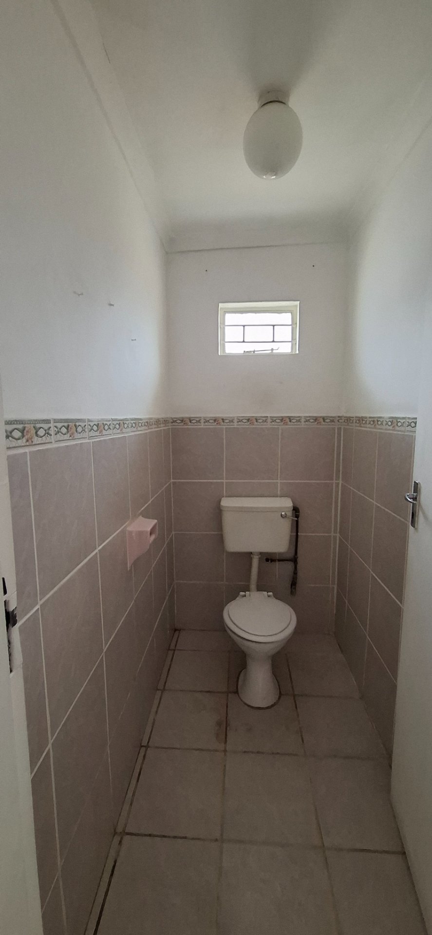 6 Bedroom Property for Sale in Ficksburg Free State